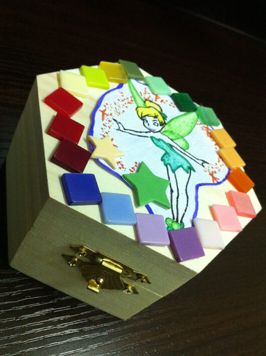 A DIY jewelry box made by a Hong Kong child at a corporate family event.