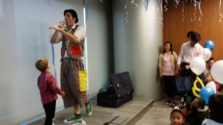 Bain Capital Asia Christmas party balloonist performance