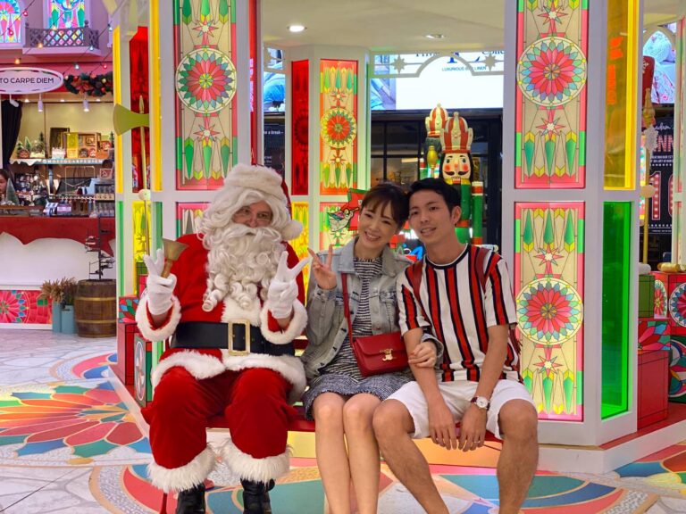 mira mall tst santa gerald with guests in shorts