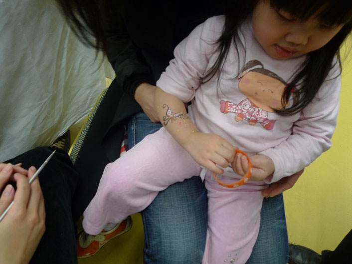 A little arm paint by a talented face painter in HK
