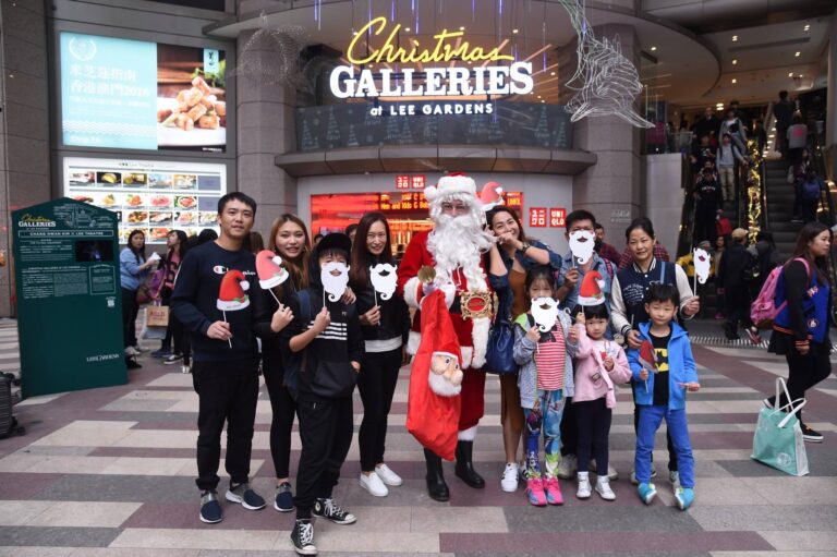 Hysan Place Santa Sean