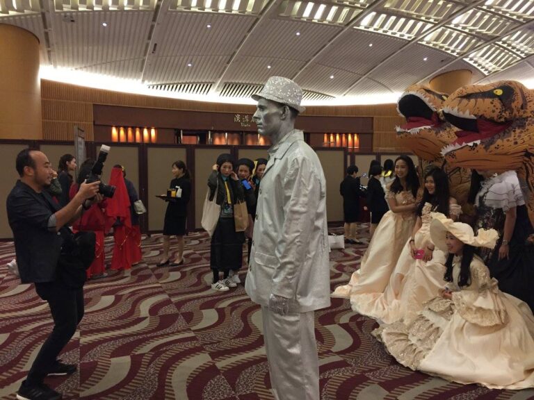 Silverman statue performer at Convention centre Wan Chai