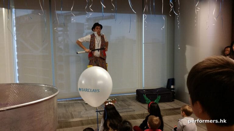 Party for children in Hong Kong with top balloonist Breezy Brian