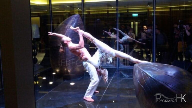 Adage duo in Hong Kong performs at corporate event