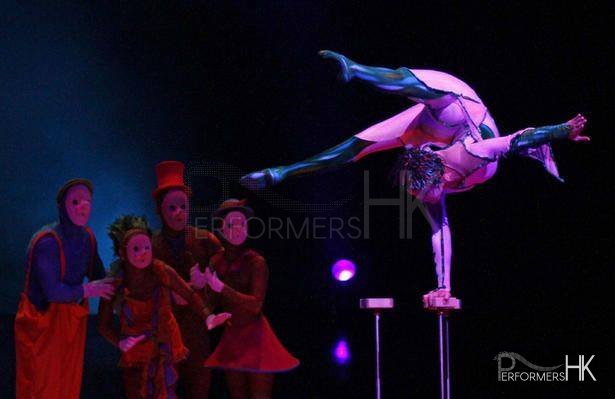 Professional handbalancing performance in Hong Kong at an annual dinner