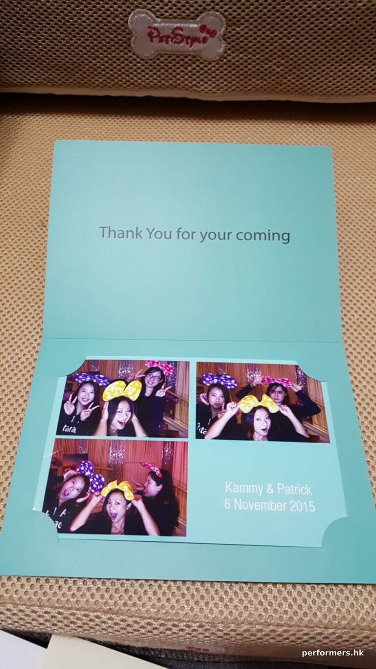 Photo booth picture in tiffany blue with image and thank you note