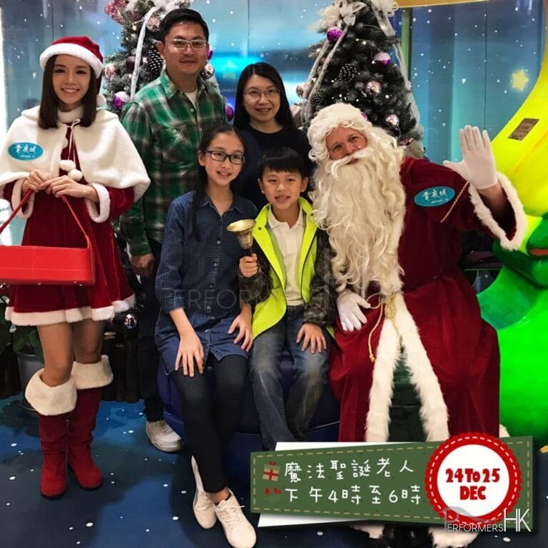 Santa Andy at a mall job with revelers