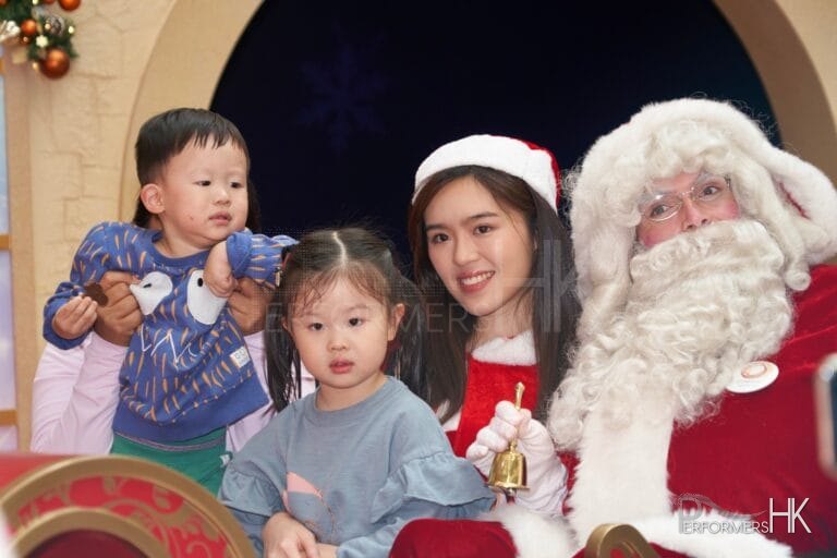 santa girl with children and santa jay in elements mall kowloon tst hong kong