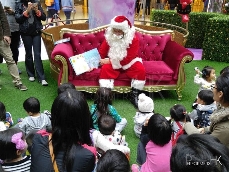 Santa in Hong Kong mall reading a story